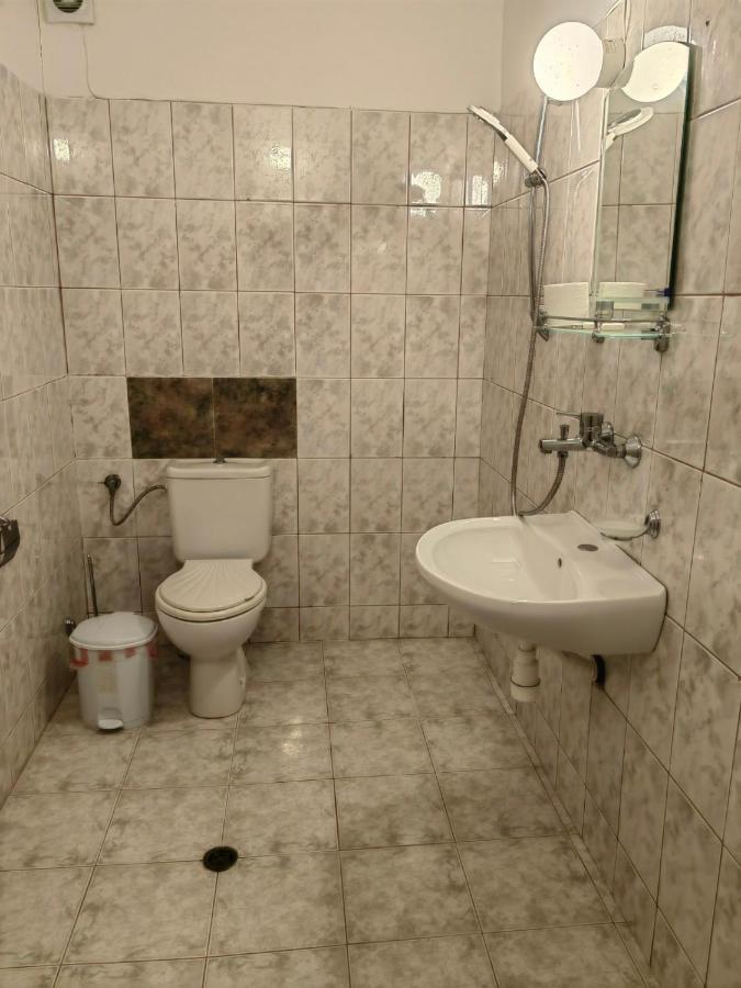 Хотел Тримата Мускетари Varna Exteriör bild